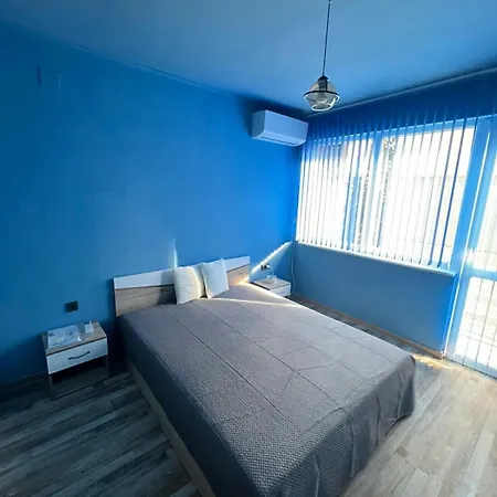 公寓 Bright & Cozy- 2br With Private Parking 瓦爾納
