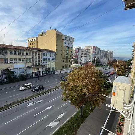 Lejlighed Bright & Cozy- 2br With Private Parking Varna